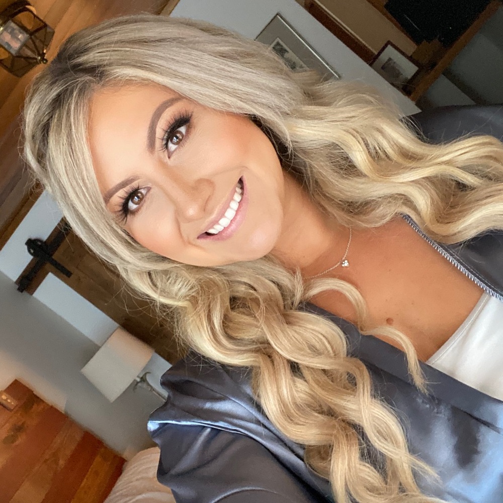 Meet your Posher, Stephanie